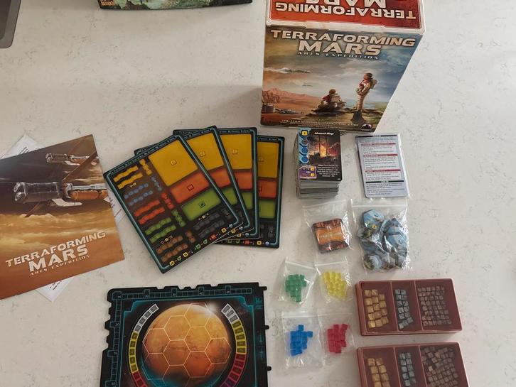 Terraforming Mars: Ares Expedition - Collectors Editie, Hobby en Vrije tijd, Gezelschapsspellen | Bordspellen, Zo goed als nieuw