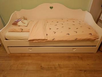 Bedbank 'Sweetheart' met lade. Lucevi Amori beschikbaar voor biedingen