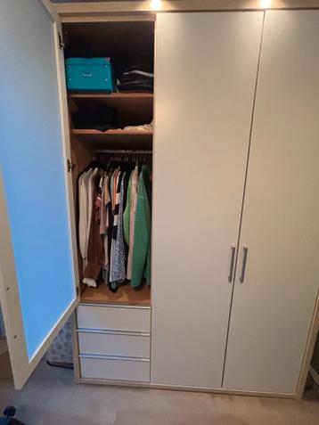 Prachtige, stevige kledingkast (hang, leg en lades) - afbeelding 5