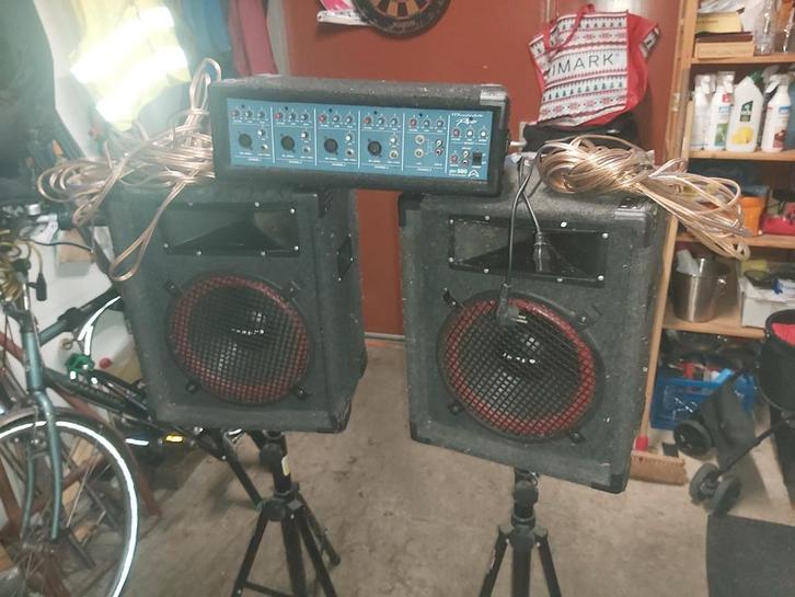 Tk wharfedale pro pm 500 versterker met 2 boxen, Muziek en Instrumenten, Versterkers | Keyboard, Monitor en PA, Gebruikt, Minder dan 500 watt