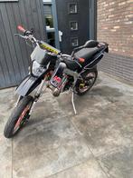 Schakelbrommer Derbi Senda DRD Edition, 2005, Fietsen en Brommers, Ophalen, 6 versnellingen, Maximaal 45 km/u, Zo goed als nieuw