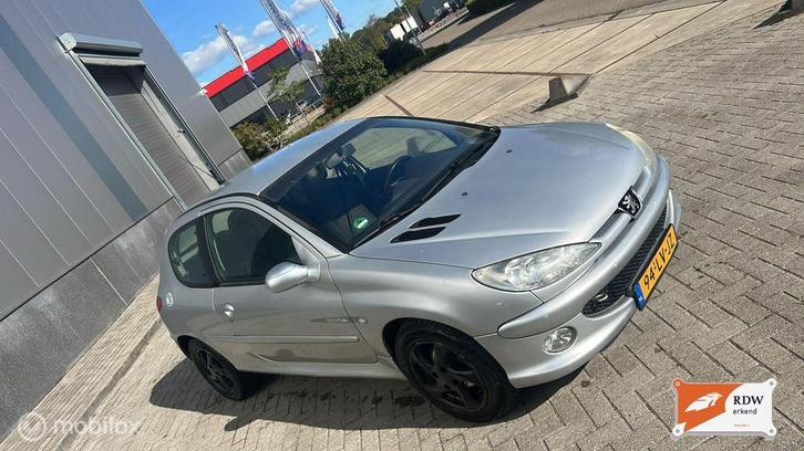 Peugeot 206 1.6-16V Quiksilver, Auto's, Peugeot, Bedrijf, Te koop, ABS, Airbags, Airconditioning, Alarm, Boordcomputer, Centrale vergrendeling