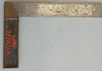 Te Koop: Een Sandvik winkelhaak.   Materiaal: Metaal.  beschikbaar voor biedingen