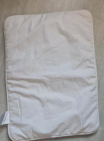 Wit Kussen - VEDERA KIDSSS beschikbaar voor biedingen