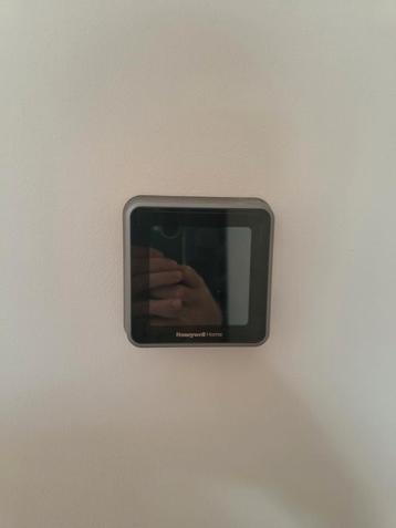 Honeywell T6 Slimme Thermostaat - zwart, bedraad beschikbaar voor biedingen
