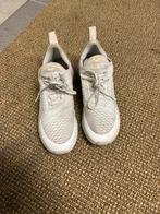 Nike air max 270 wit & roze maat 40, Gebruikt, Meisje, Sportschoenen, Ophalen of Verzenden