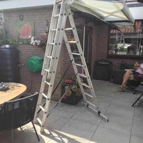Te koop diversen ladders bv Altrex. Stabiliteitsbalken., Doe-het-zelf en Verbouw, Ladders en Trappen, Zo goed als nieuw, Ladder