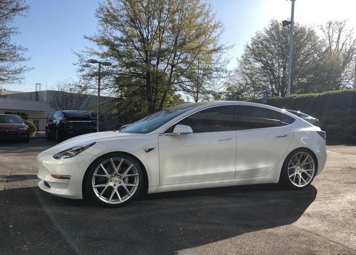 H&R verlagingsveren Tesla Model 3 AWD & Performance, Auto-onderdelen, Ophanging en Onderstel, Gebruikt, Ophalen of Verzenden