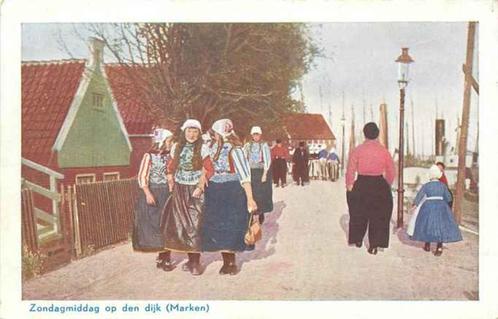 (301-039-007) Marken Zondagmiddag op den dijk, Verzamelen, Ansichtkaarten | Nederland, Noord-Holland, Verzenden