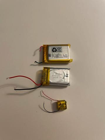 Set 3 batterijen li-ion beschikbaar voor biedingen