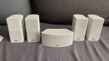 Set Bose jewel cubes met horizontale center cube beschikbaar voor biedingen
