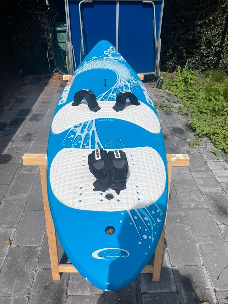 Starboard carve 111, Watersport en Boten, Windsurfen, Gebruikt, Plank, 250 tot 300 cm, Met vin(nen), Ophalen of Verzenden