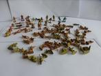 Vintage 85 plastic soldaatjes /soldaat ongeverfd bruin groen, Ophalen of Verzenden, Zo goed als nieuw