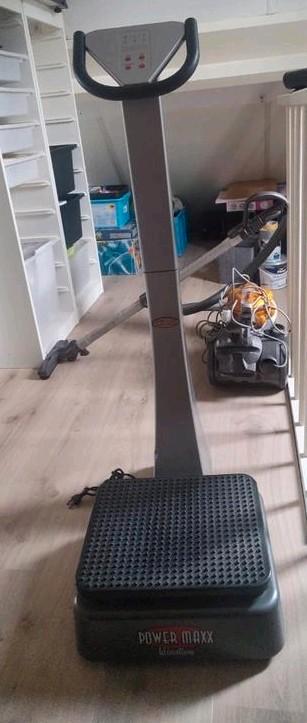 Powermaxx Trilplaat, Sport en Fitness, Fitnessapparatuur, Gebruikt, Trilplaat, Armen, Benen, Buik, Metaal, Ophalen