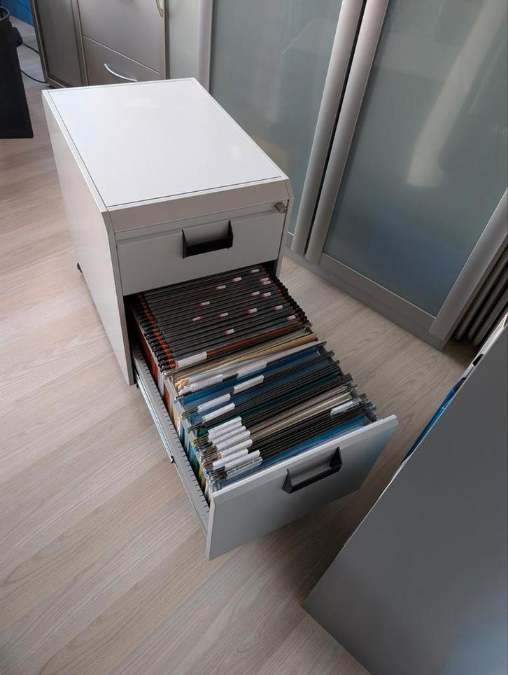 Verrijdbare hangmappenkast / dossierkast, Huis en Inrichting, Kasten | Roldeurkasten en Archiefkasten, Gebruikt, Minder dan 100 cm