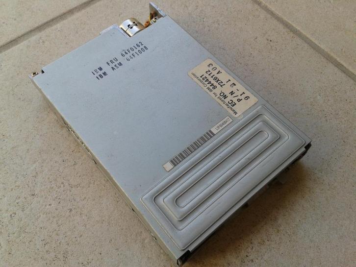 IBM PS/2 1.44MB floppy diskette drive (retro, vintage), Computers en Software, Vintage Computers, Ophalen of Verzenden