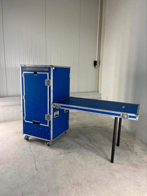 Flight case / werktafel voor laptops of besturingssystemen, Muziek en Instrumenten, Behuizingen en Koffers, Gebruikt, Overige instrumenten