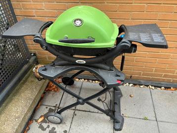 Weber Q Grill (Canada) with all accessories and gas bottles beschikbaar voor biedingen