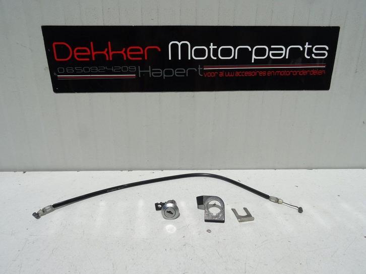 Buddy Slot Kont slotje + Kabel Yamaha YZF R1 2007-2008 RN19, Motoren, Onderdelen | Yamaha, Ophalen of Verzenden