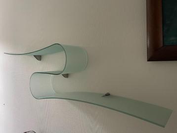 design glazen plank beschikbaar voor biedingen