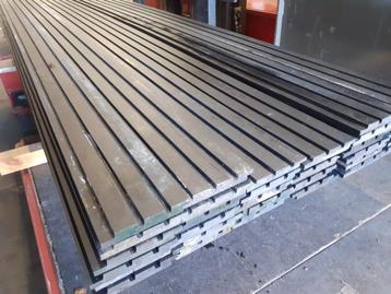 Partij Thermo Ayous dubbel Rhombus 18x128mmx3350mm- 30 stuks beschikbaar voor biedingen