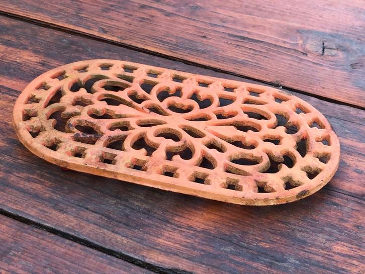 Brocante onderzetter van gietijzer uit Frankrijk, Antiek en Kunst, Curiosa en Brocante, Ophalen of Verzenden