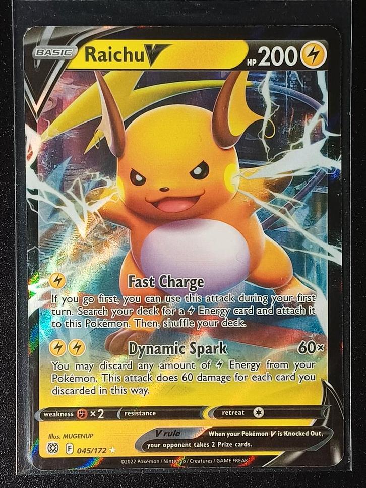 Raichu V - Briljant Stars 045/172, Hobby en Vrije tijd, Verzamelkaartspellen | Pokémon, Zo goed als nieuw, Losse kaart, Foil, Ophalen of Verzenden