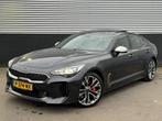 Kia Stinger 3.3 V6 T-GDI AWD GT 370 PK, Schuif/kanteldak, Le, Auto's, Gebruikt, Euro 6, 109 €/maand, Bedrijf