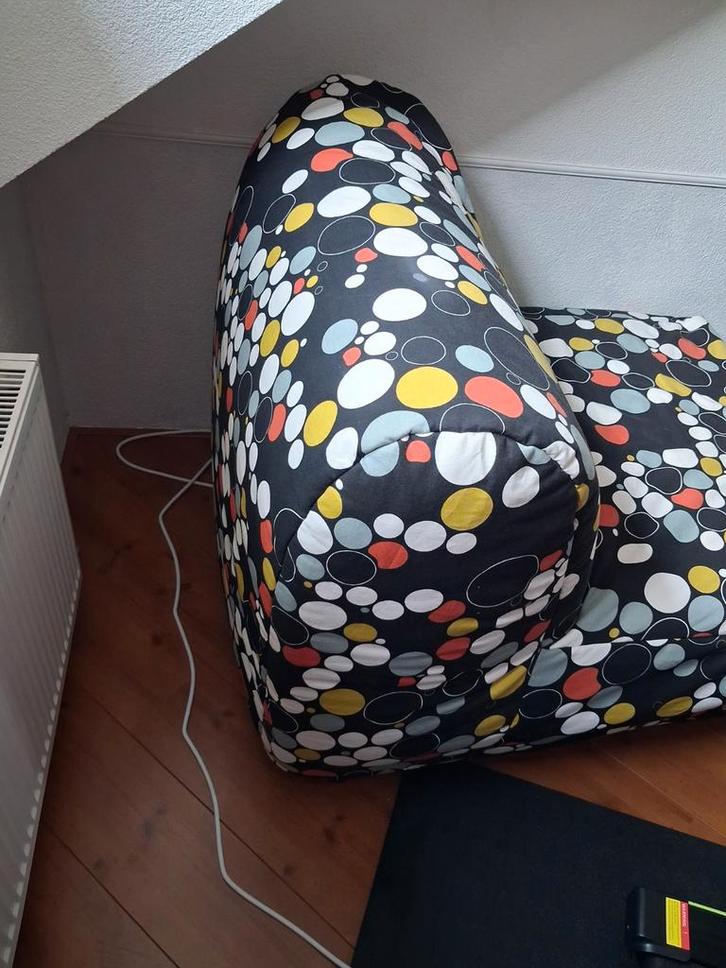 Leuke slaapbank met vrolijke print, Huis en Inrichting, Slaapkamer | Slaapbanken, Gebruikt, 90 cm, 190 cm of minder, Eenpersoons