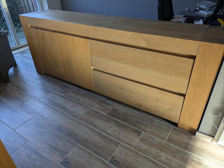 Dressoir model Vito, Huis en Inrichting, Kasten | Dressoirs, Zo goed als nieuw, 200 cm of meer, 25 tot 50 cm, Eikenhout, Ophalen