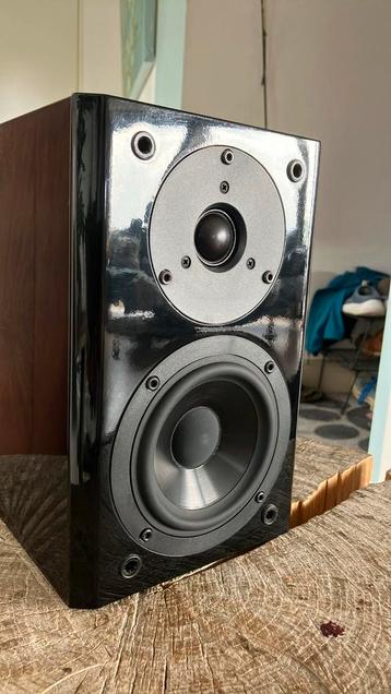 Yamaha NX-E700 luidsprekers beschikbaar voor biedingen