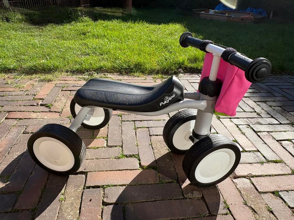 Pukylino, Kinderen en Baby's, Speelgoed | Buiten | Voertuigen en Loopfietsen, Ophalen, Zo goed als nieuw, Loopfiets