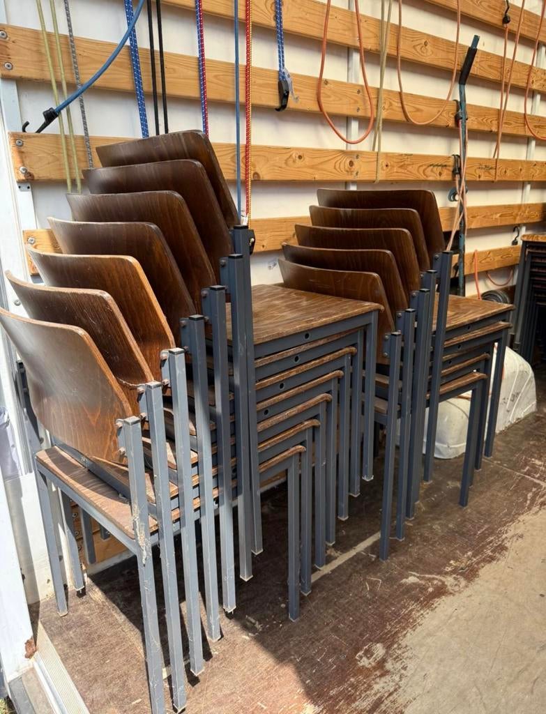 Partij van 50x vintage playwood stapelstoel ‘80, Vintage retro buisframe design rotan webbing papercord deens, Ophalen of Verzenden