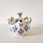 porselein Tulpenvaas tulpenvaasje  blauw wit vintage vaasje, Huis en Inrichting, Woonaccessoires | Vazen, Kolibrivintagehal@gmail.com