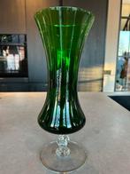 Prachtige Zware Grote Vaas Groen Glas Draaipoot, Antiek en Kunst, Antiek | Vazen, Ophalen of Verzenden