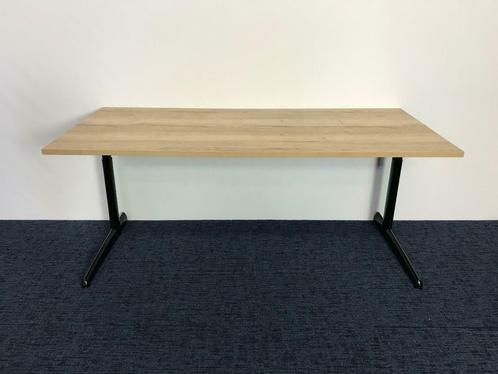 Partij bureaus met nieuw blad en gebruikt merk onderstel, Huis en Inrichting, Bureaus, Gebruikt, Bureau, In hoogte verstelbaar