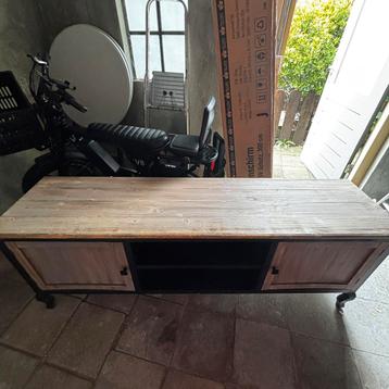 Tv meubel met kastjes