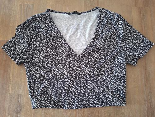 Shein overslag topje, zwart wit gebloemd, maat S EU 36, Kleding | Dames, Tops, Zo goed als nieuw, Maat 36 (S), Zwart, Korte mouw