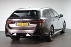 BMW i5 eDrive40 M Sport / Panoramadak / Trekhaak / Adaptief, 494 km, Achterwielaandrijving, Gebruikt, Zwart