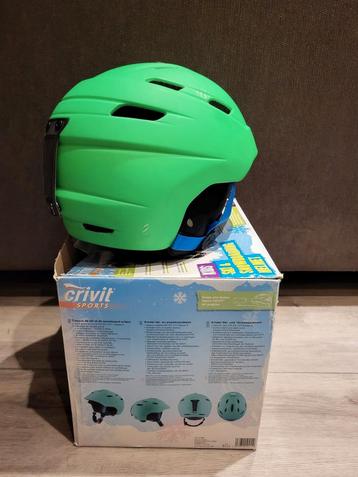 Mooie veilige Crivit kinder skihelm in nieuwstaat. Maat XS beschikbaar voor biedingen