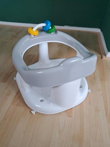 Badzitje beschikbaar voor biedingen