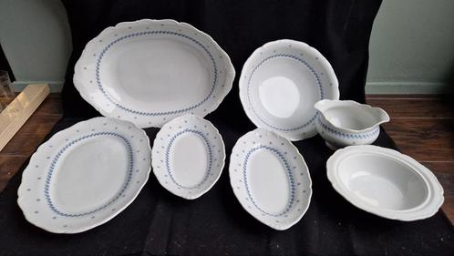 Groot robuust serveer servies, Antiek en Kunst, Antiek | Servies los, Ophalen of Verzenden