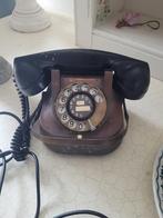 zeer oude bakelieten rood koperen telefoon  zwaar, Heikant 21 Kaatsheuvel, Belle Vieille Brocante, Ophalen of Verzenden, Zo goed als nieuw