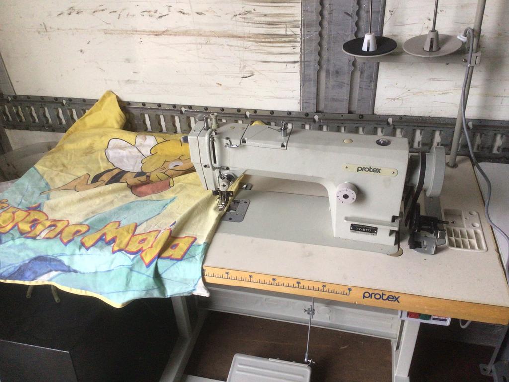 Protex industrie naaimachine op 220v, Ophalen, Zo goed als nieuw, Naaimachine, Overige merken