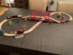 Treinbaan met brio treinen en Thomas de trein, Kinderen en Baby's, Speelgoed | Houten speelgoed, Ophalen, Zo goed als nieuw