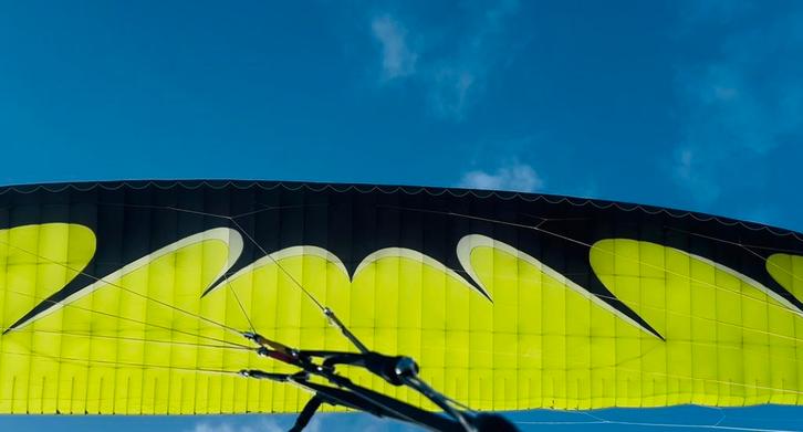 Mijn U-turn Blacklight M te koop, Sport en Fitness, Zweefvliegen en Paragliding, Scherm, Ophalen