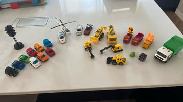Miniatuur speelgoed beschikbaar voor biedingen