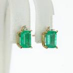 Gouden oorbellen met smaragd en diamant, Sieraden, Tassen en Uiterlijk, Oorbellen, Ophalen of Verzenden