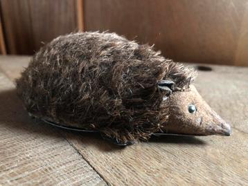 Antieke Duitse Blikken Egel - Frictiemotor beschikbaar voor biedingen