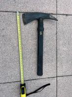 Oude brandweer bijl 20 000 volt gestempeld, Ophalen of Verzenden, Gebruikt